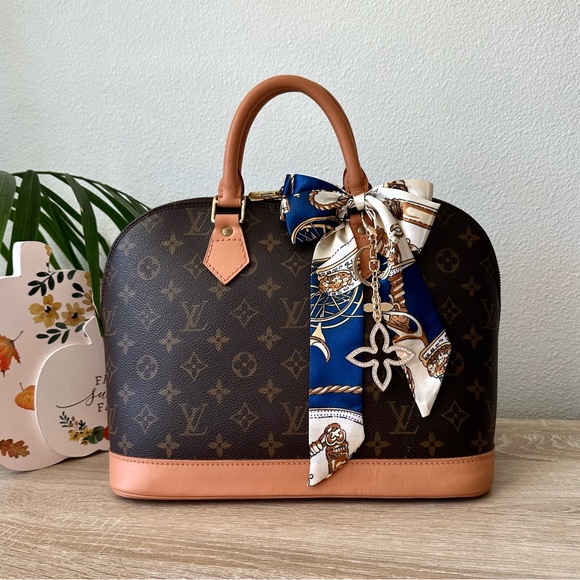 Louis Vuitton Handbags - 💛AUTHENTIC Louis Vuitton Alma PM💛